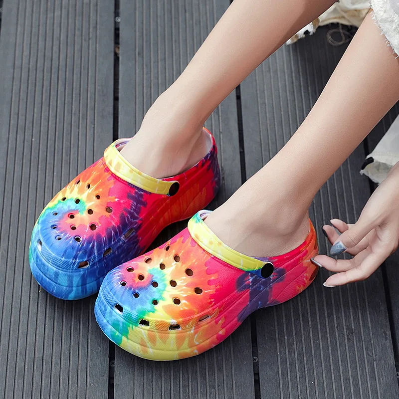 Fashion Sandales-Femme Outdoors Rainbow Classic Platform Clogs Non Slip Slide Snadalias Women Croc Shoes Sandals
Fashion Sandales-Femme Outdoors Rainbow Classic Platform Clogs Non Slip Slide Snadalias Women Croc Shoes Sandals