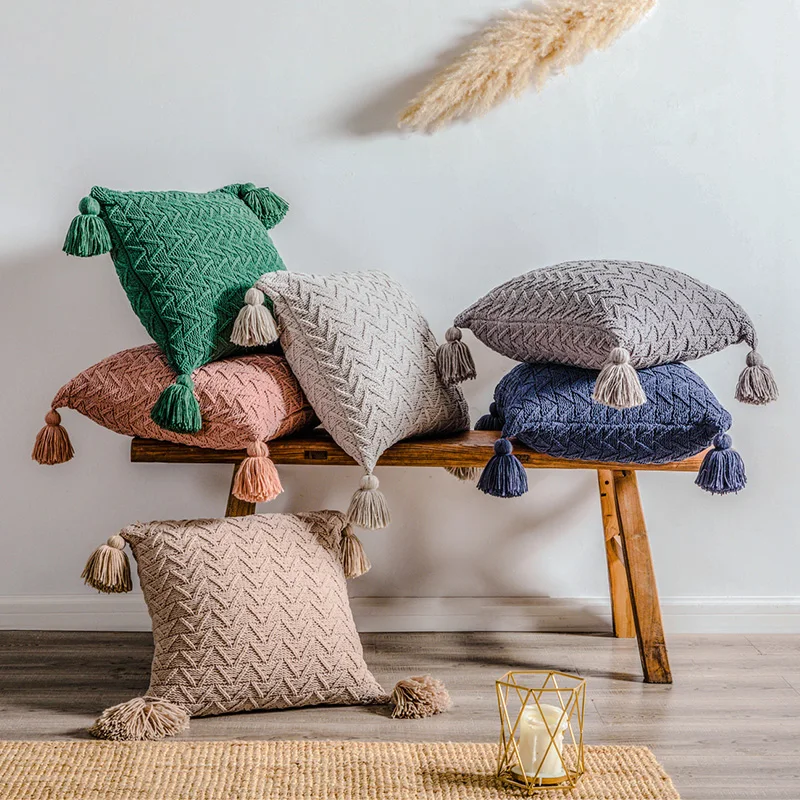 AS Soft Polyester 18*18 inch Tassel Knitted Throw Pillow Cushion Cover for Sofa Home Decor Hot Sell
AS Soft Polyester 18*18 inch Tassel Knitted Throw Pillow Cushion Cover for Sofa Home Decor Hot Sell
