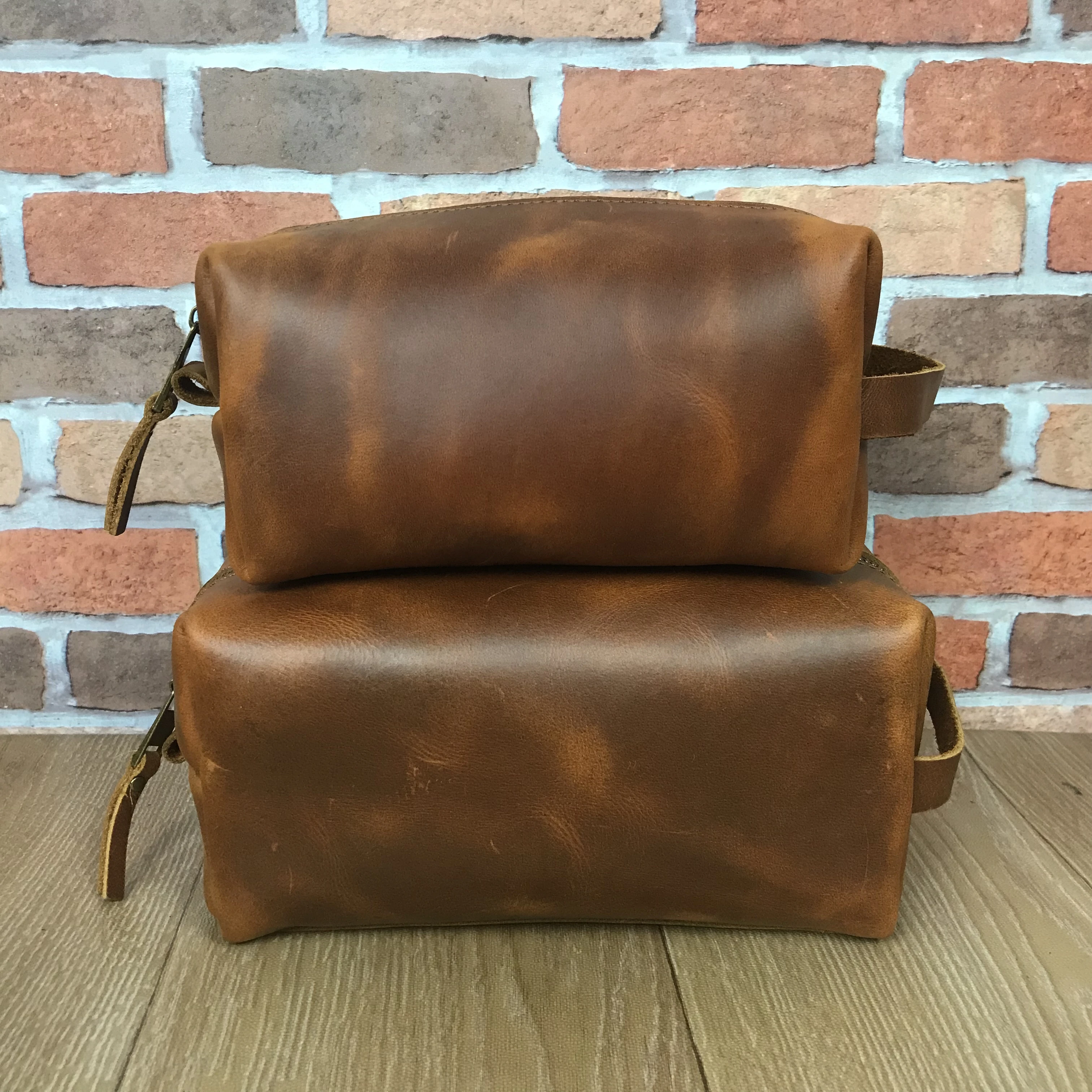 No 1 Top Ranking Personalized Leather Toiletry kit Mens Wash Pouch bag for man Waterproof Dopp Kit Bag, Customized
No 1 Top Ranking Personalized Leather Toiletry kit Mens Wash Pouch bag for man Waterproof Dopp Kit Bag, Customized