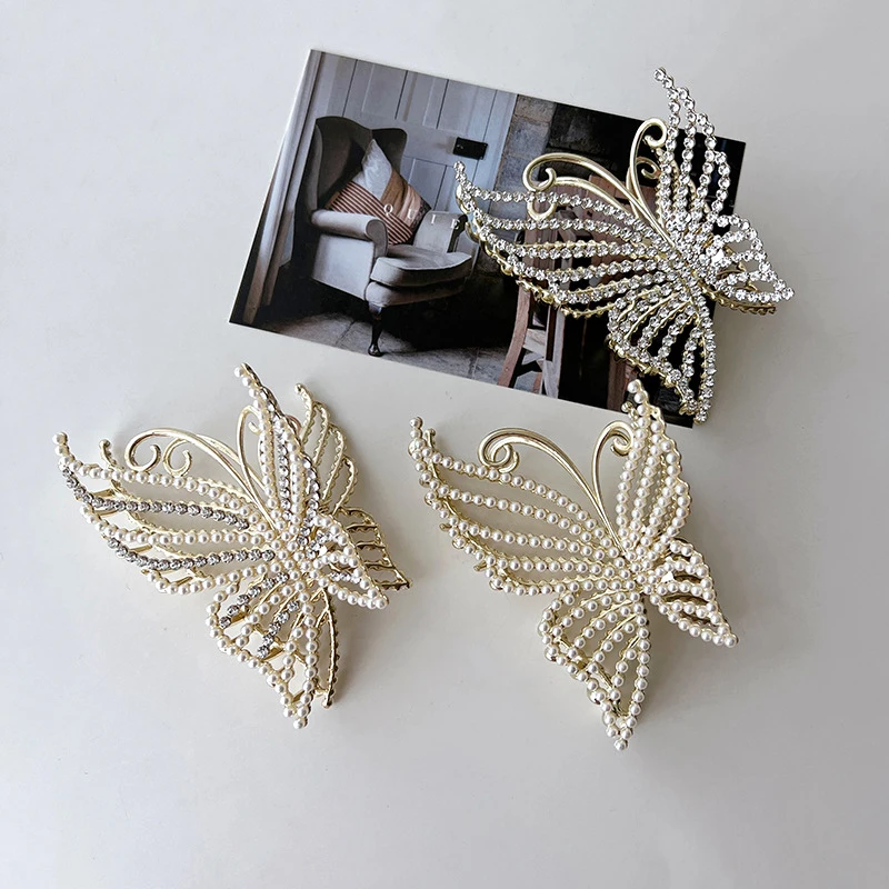 Alloy Butterfly Pearl Shark Haarklammer Luxury Metal Sparkling Rhinestone Big Hair Clips Graceful Head Shark Clip
Alloy Butterfly Pearl Shark Haarklammer Luxury Metal Sparkling Rhinestone Big Hair Clips Graceful Head Shark Clip