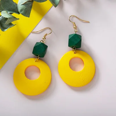 New Design Yellow Disc Wood Dangle Drop Earrings Hollow Round Wooden Hook Earrings for Party
New Design Yellow Disc Wood Dangle Drop Earrings Hollow Round Wooden Hook Earrings for Party