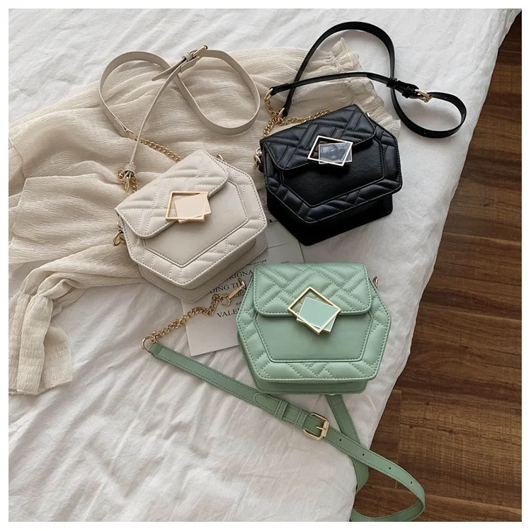 2020 diamond chain bag messenger bag female wild popular new tide fashion Summer small bag, As the pics
2020 diamond chain bag messenger bag female wild popular new tide fashion Summer small bag, As the pics