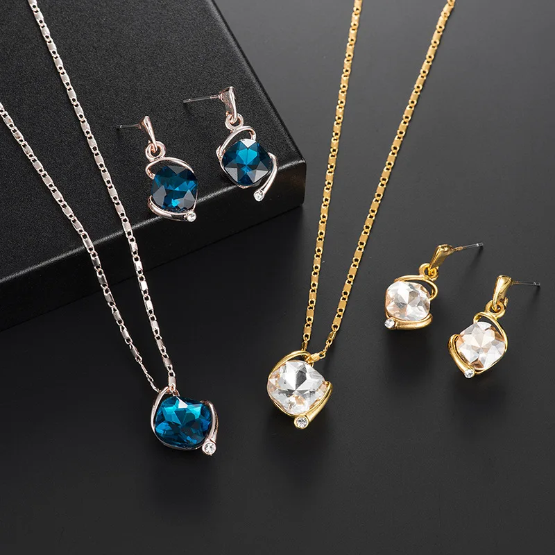 2020 Elegant Floral Bridal Jewelry Sets for Women Clear Crystal Engagement Necklace Earrings Sets Wedding Jewelry
2020 Elegant Floral Bridal Jewelry Sets for Women Clear Crystal Engagement Necklace Earrings Sets Wedding Jewelry