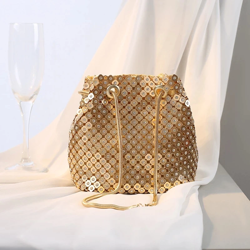 2021 Fashion luxury rivet sequins small purses handbags shoulder crossbody women bucket bag with chain, 3 colors
2021 Fashion luxury rivet sequins small purses handbags shoulder crossbody women bucket bag with chain, 3 colors
