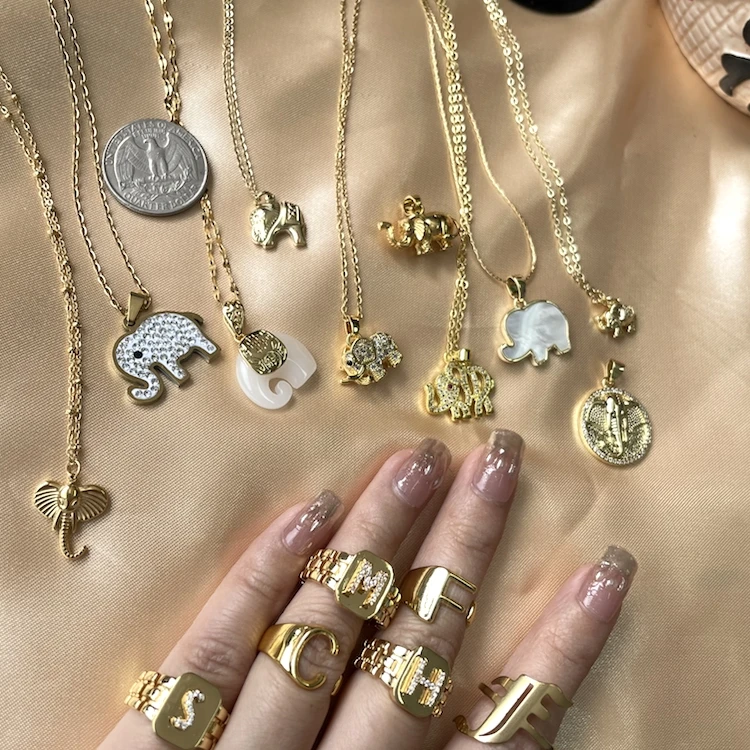 BEST SELLER Mens Hip Hop Elephant Necklaces Lucky White Diamond Elephant Pendant Women Charm Jewelry In 18K Gold Plated
BEST SELLER Mens Hip Hop Elephant Necklaces Lucky White Diamond Elephant Pendant Women Charm Jewelry In 18K Gold Plated