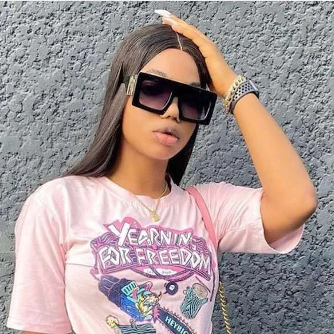 Wholesale Low Price frame Big Frame One Piece Oversized Square sunglasses 2021, 6 colors 
Wholesale Low Price frame Big Frame One Piece Oversized Square sunglasses 2021, 6 colors
