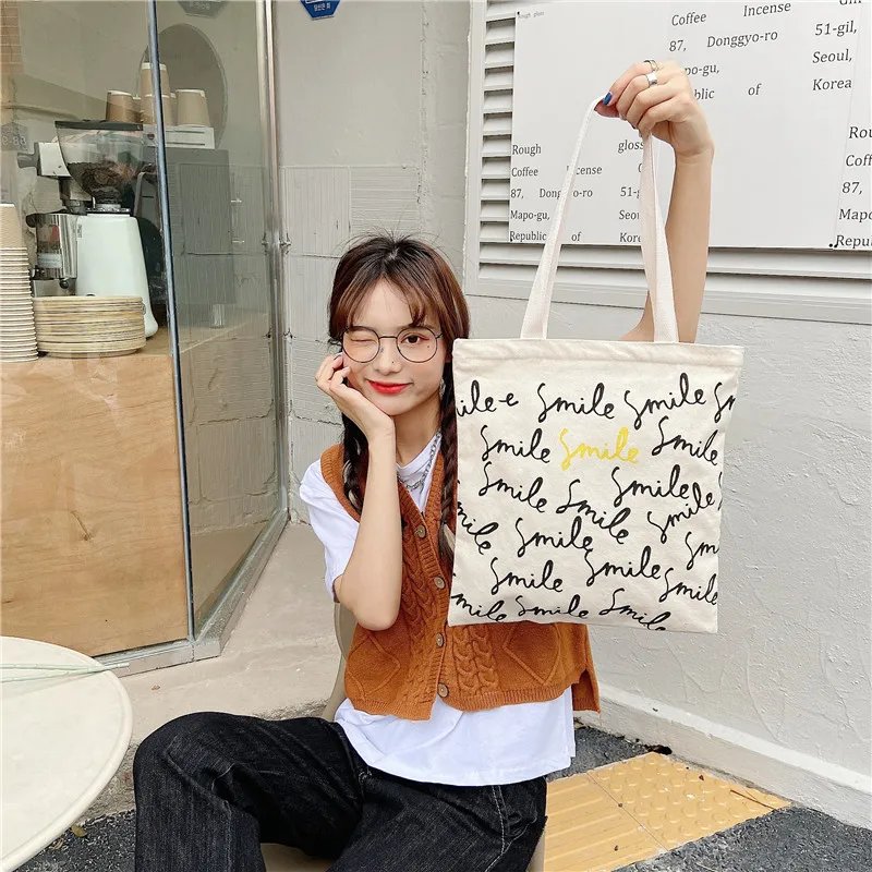 2021 Summer Korean Style Custom Ladies Single Shoulder Canvas handbag Letter Print Student casual Tote Bag Wholesale, Customized colors
2021 Summer Korean Style Custom Ladies Single Shoulder Canvas handbag Letter Print Student casual Tote Bag Wholesale, Customized colors