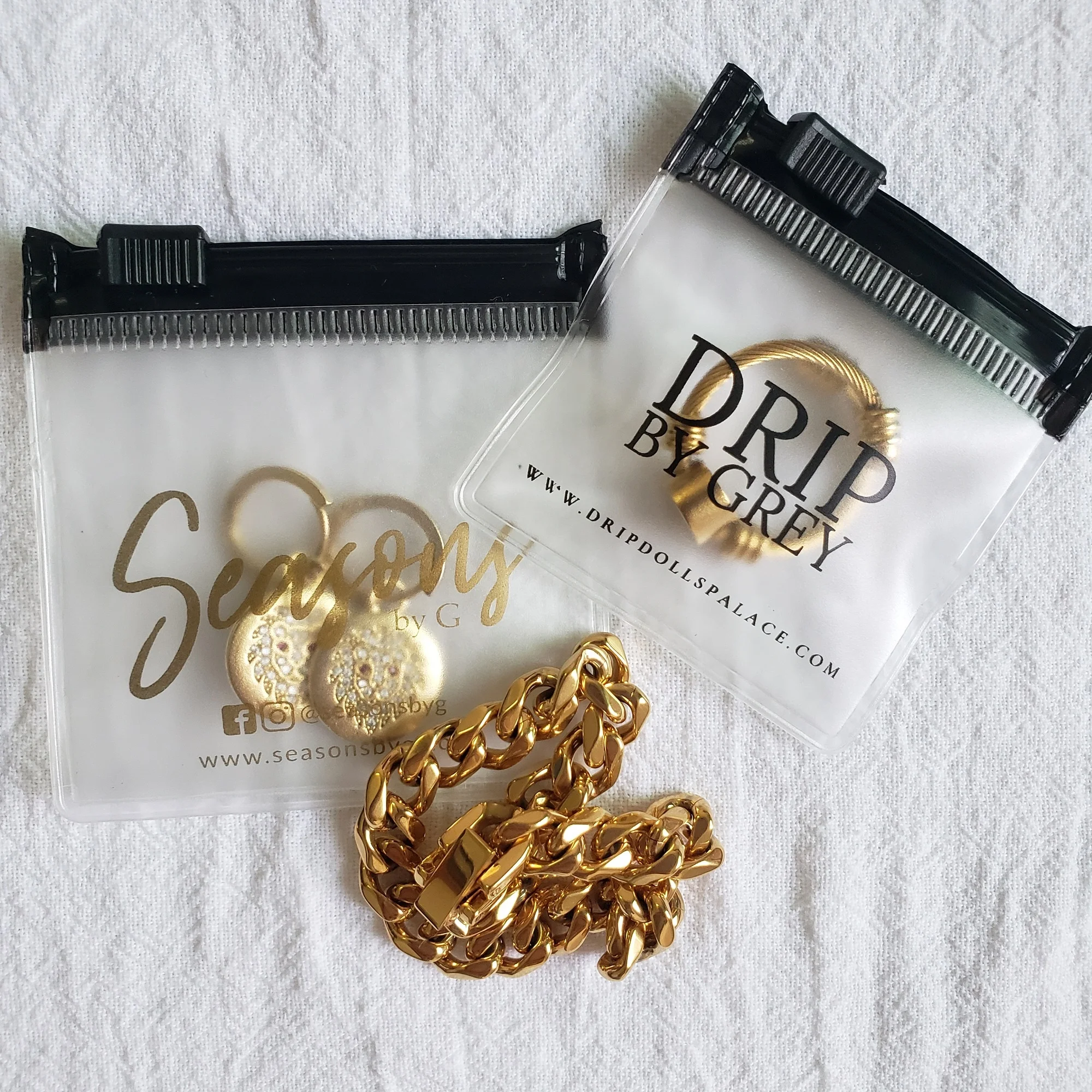 Custom plastic bag with logo clear Frosted Zipper jewelry pocket dust bags small packaging bags for jewelry pvc jewelry pouch
Custom plastic bag with logo clear Frosted Zipper jewelry pocket dust bags small packaging bags for jewelry pvc jewelry pouch
