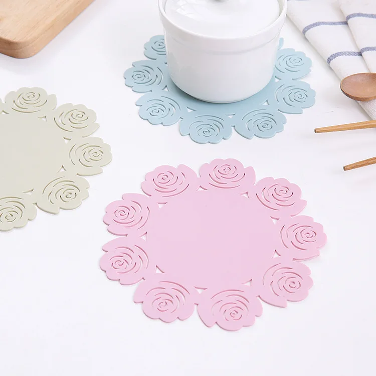 Kitchen Rose Silicone Insulation Pink Pad Anti-scalding Table Mat Cup Mat Household Tableware Mat
Kitchen Rose Silicone Insulation Pink Pad Anti-scalding Table Mat Cup Mat Household Tableware Mat