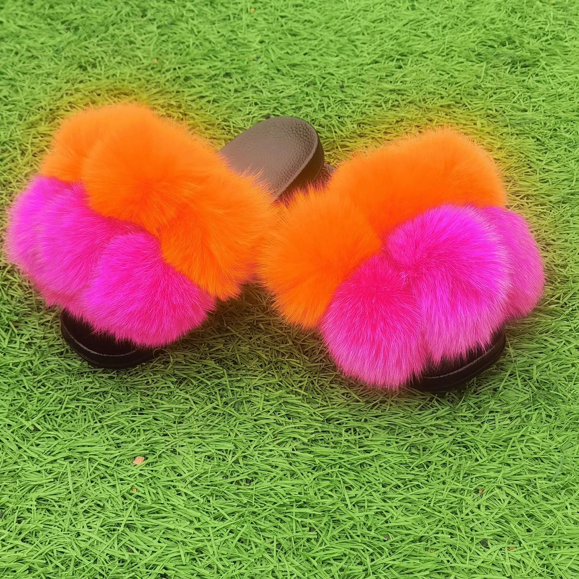 Drop shipping Wholesale fashion fur pom slippers real fur ball fur slippers Puff slides, Customized color
Drop shipping Wholesale fashion fur pom slippers real fur ball fur slippers Puff slides, Customized color