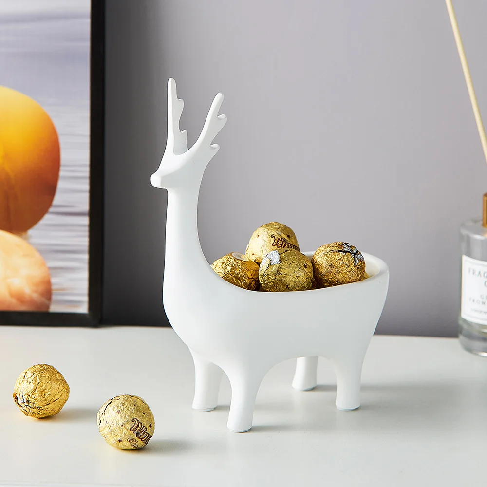 Nordic entrance key storage tray resin statue handicraft deer storage box decoration
Nordic entrance key storage tray resin statue handicraft deer storage box decoration