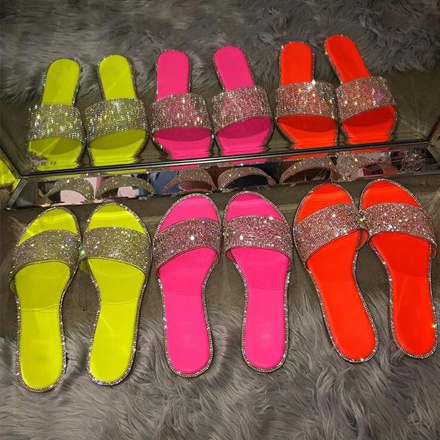 S9070 2020 Women's Shoes Diamond Flats Sandals Beach Slippers PVC Summer Autumn Flat Sandals Spring Breathable Fashion Trend
S9070 2020 Women's Shoes Diamond Flats Sandals Beach Slippers PVC Summer Autumn Flat Sandals Spring Breathable Fashion Trend