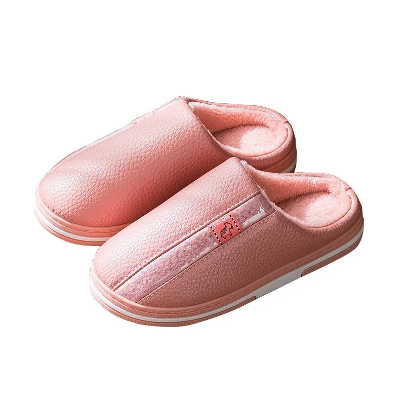 2021 New pair of cotton slippers for women's winter home non-slip lovely soft sole slippers
2021 New pair of cotton slippers for women's winter home non-slip lovely soft sole slippers
