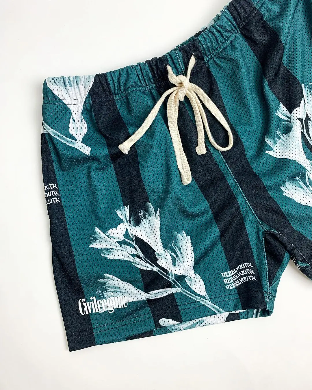 2021 new Designer Anime cartoon elastic fashion shorts waist summer men summer gym hip hop shorts pants for man
2021 new Designer Anime cartoon elastic fashion shorts waist summer men summer gym hip hop shorts pants for man