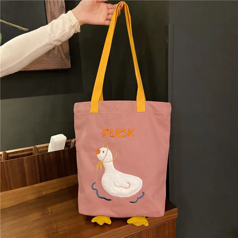 Summer 2021 New Korean Original Embroidery Little Duck Canvas Bag Small Fresh Ladies Wholesale Shopping Bags, Customized color
Summer 2021 New Korean Original Embroidery Little Duck Canvas Bag Small Fresh Ladies Wholesale Shopping Bags, Customized color