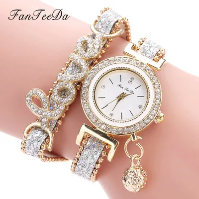 Hot Sale Exquisite LOVE Pendant Diamond Ladies Watch Women Bracelet Quartz Wrist Watch Fashion Girl gifts Watch Bracelet Set
Hot Sale Exquisite LOVE Pendant Diamond Ladies Watch Women Bracelet Quartz Wrist Watch Fashion Girl gifts Watch Bracelet Set