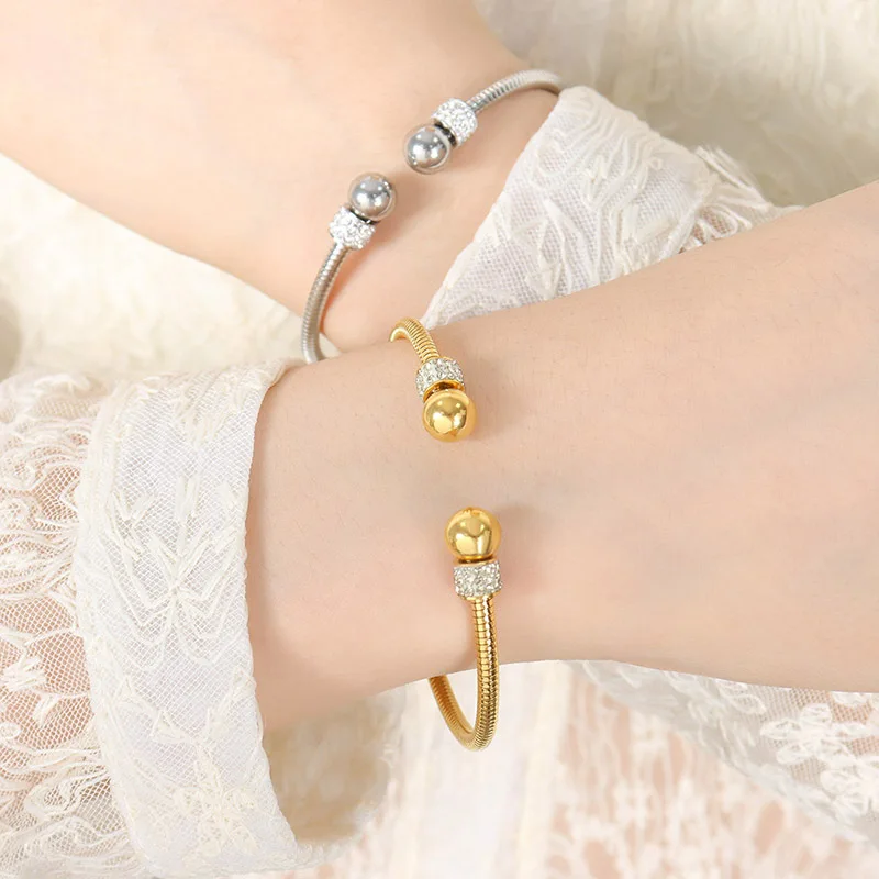 G2043 Dainty Jewelry Stainless Steel Wholesale Bracelets Rhinestone Ball 18K Pvd Plated Stainless Steel Cuff Bangle For Women
G2043 Dainty Jewelry Stainless Steel Wholesale Bracelets Rhinestone Ball 18K Pvd Plated Stainless Steel Cuff Bangle For Women