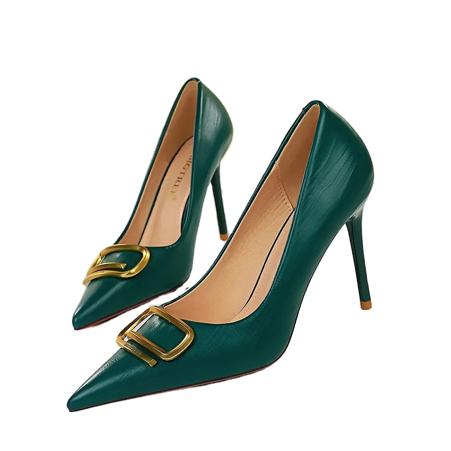 Shoes Rivet Women Pumps New High Heels Stiletto Pu Leather Women Heels Sexy Party Shoes Female Heel Plus Size 34-43
Shoes Rivet Women Pumps New High Heels Stiletto Pu Leather Women Heels Sexy Party Shoes Female Heel Plus Size 34-43