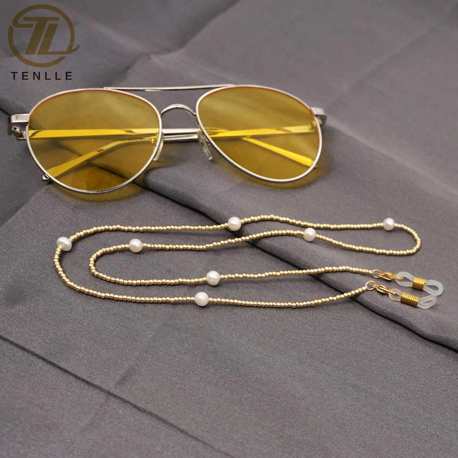 Fashion anti-slip glasses chain facemask bead chain pearl lanyard boho gold handmade bead necklace
Fashion anti-slip glasses chain facemask bead chain pearl lanyard boho gold handmade bead necklace