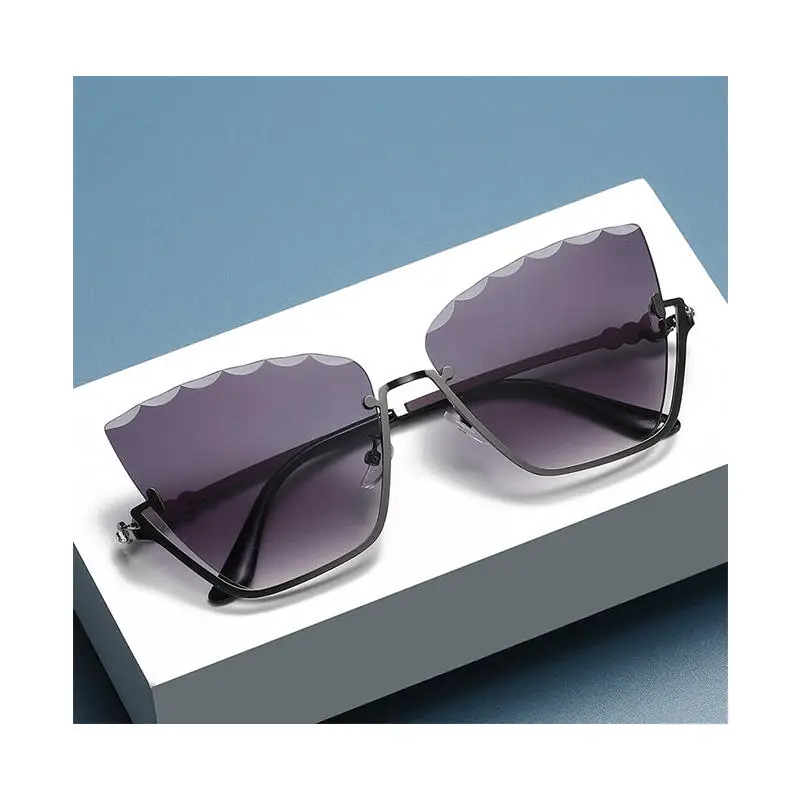 2022 New Style Half Frame Cat Eye Sunglasses Funny Polarized Titanium Sunglasses Custom
2022 New Style Half Frame Cat Eye Sunglasses Funny Polarized Titanium Sunglasses Custom