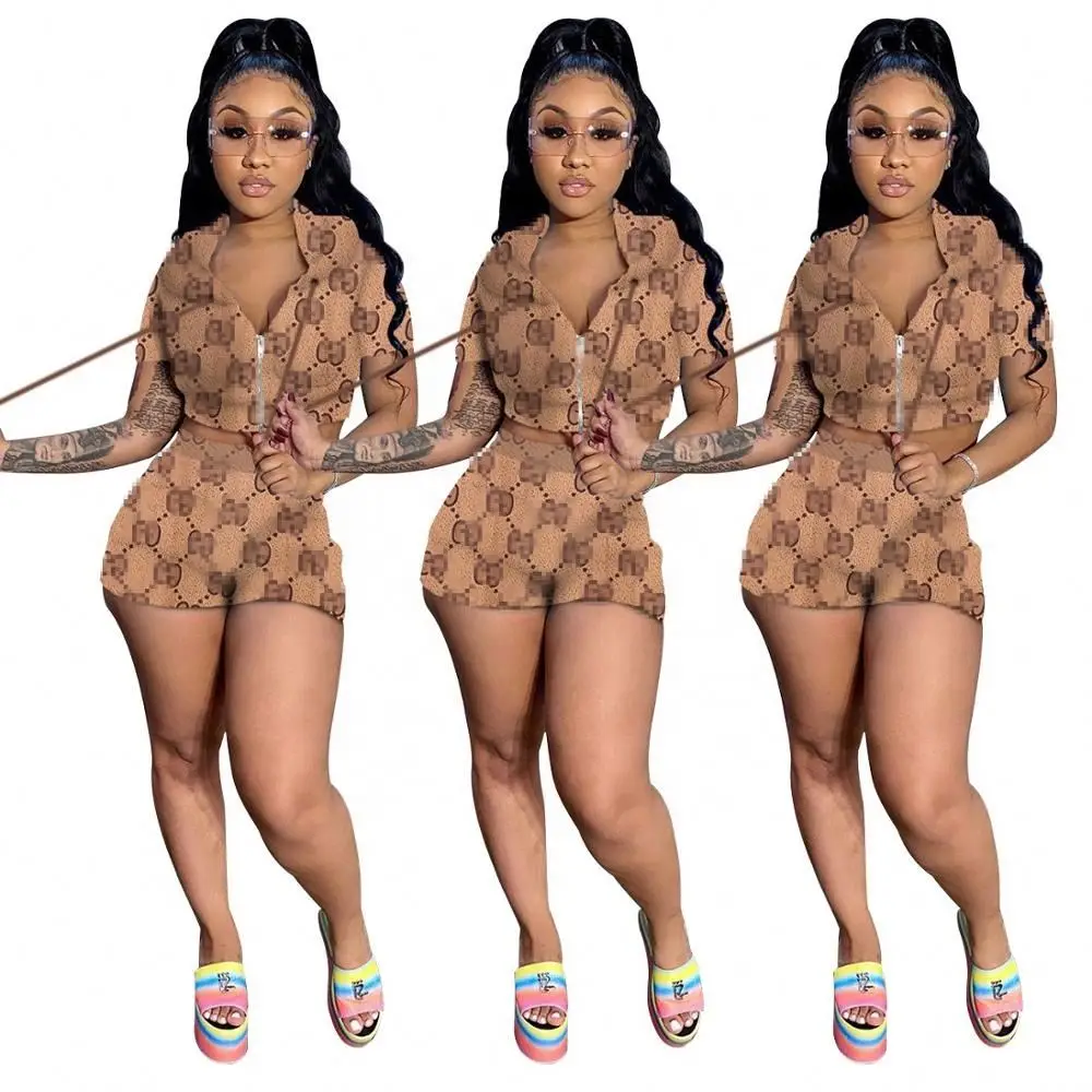 summer 2021 Printing Hooded Short Top And Pants Casual 2Piece Suits Zipper Desgin G Brand Women Sets, Coffee color
summer 2021 Printing Hooded Short Top And Pants Casual 2Piece Suits Zipper Desgin G Brand Women Sets, Coffee color