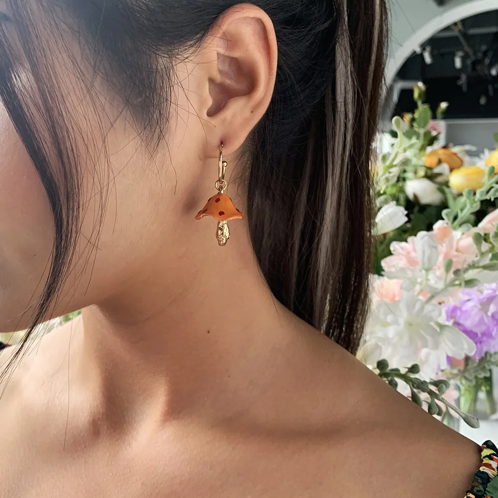 Creative Colorful Enamel Mushroom Drop Earrings Chic Multicolor Plant Mushroom Pendants Earrings, Picture shows/custom color
Creative Colorful Enamel Mushroom Drop Earrings Chic Multicolor Plant Mushroom Pendants Earrings, Picture shows/custom color