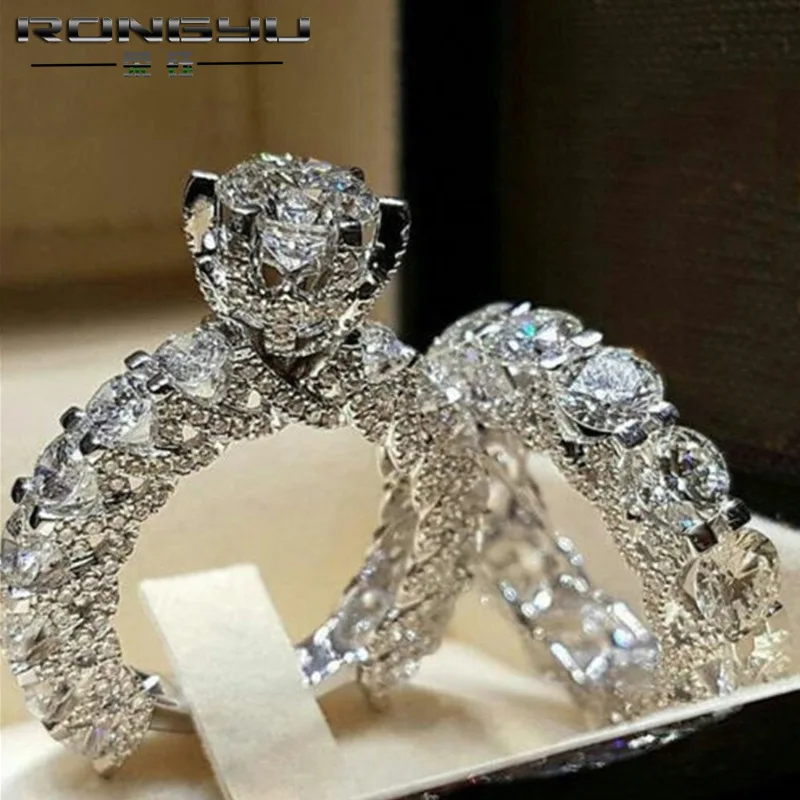 New Europe and the United States hot sale of luxury ring fashion lovers ring white zircon hand jewelry wedding gifts for women
New Europe and the United States hot sale of luxury ring fashion lovers ring white zircon hand jewelry wedding gifts for women