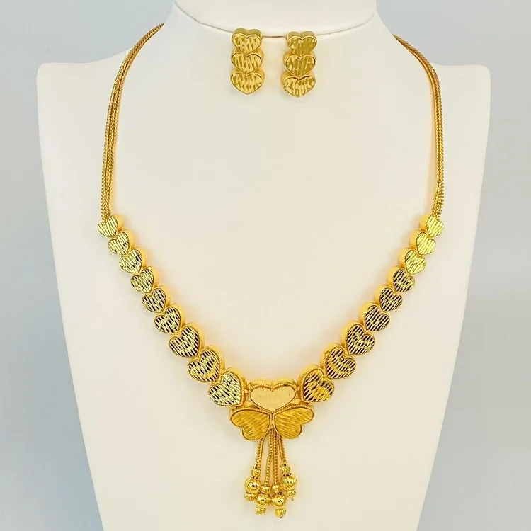 Golden Star jewelry custom18k gold Different alloy materials choker necklace jewelry with earrings 
Golden Star jewelry custom18k gold Different alloy materials choker necklace jewelry with earrings