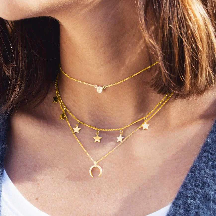 Fashion Style Gold Plated 3 Layered Little Star and Moon Pendant Crystal Choker Necklace for Women
Fashion Style Gold Plated 3 Layered Little Star and Moon Pendant Crystal Choker Necklace for Women