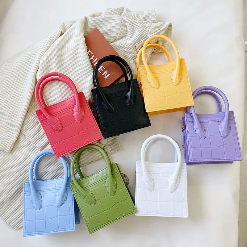 2021 New PVC material stone chain jelly shoulder bag wholesale girls shopping wallet and phone handbags, Multi colors
2021 New PVC material stone chain jelly shoulder bag wholesale girls shopping wallet and phone handbags, Multi colors