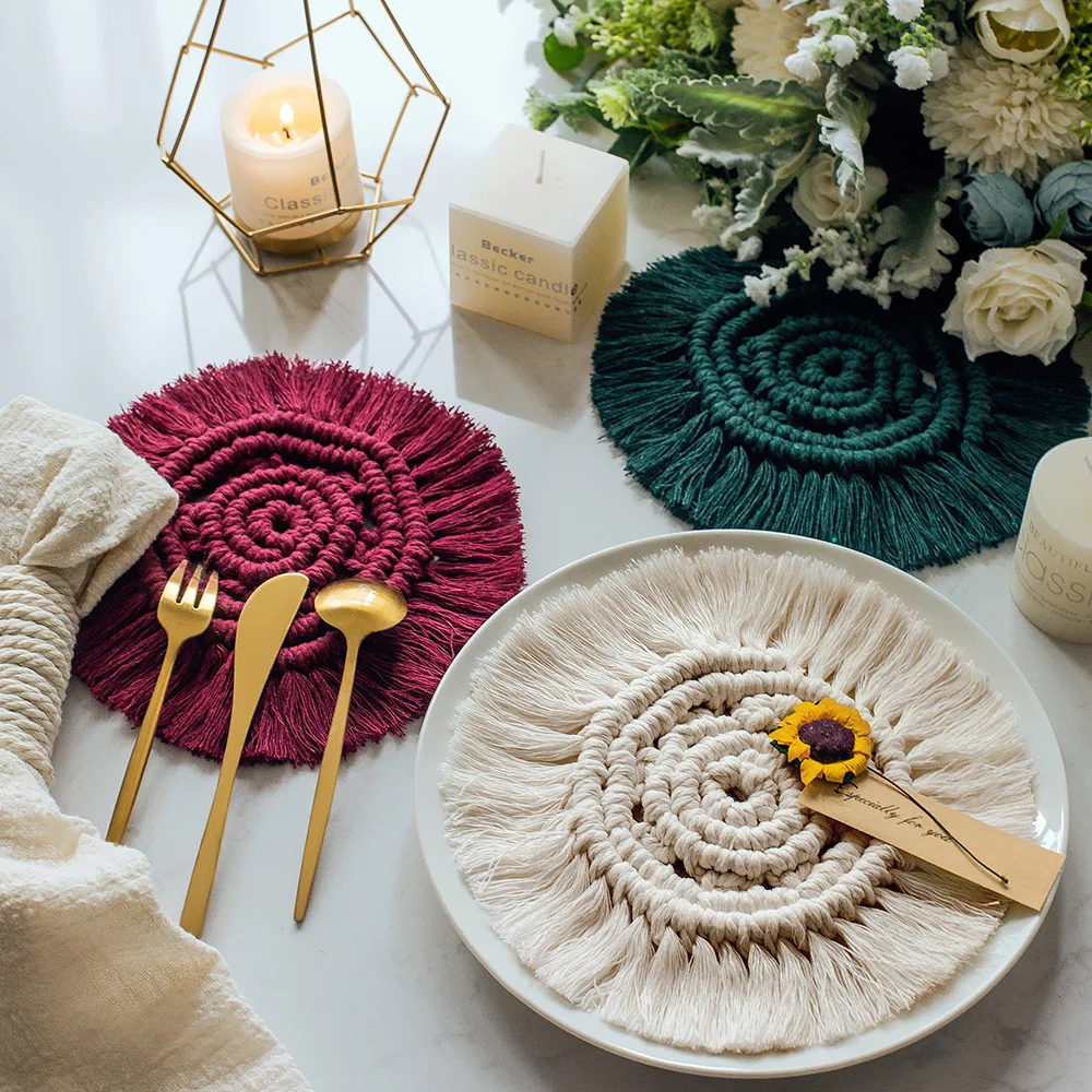 Wholesale Boho Kitchen Placemats Rustic Round Cotton Woven Braid Cup Mat Coaster For Drinks Wedding Dining Table Decor
Wholesale Boho Kitchen Placemats Rustic Round Cotton Woven Braid Cup Mat Coaster For Drinks Wedding Dining Table Decor