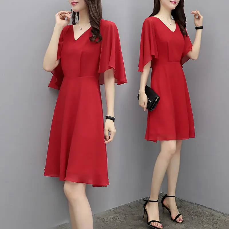 Ladies summer V-neck dress Ladies short-sleeved retro high-waisted solid color long big swing dress retro mid-length dress, Black,red
Ladies summer V-neck dress Ladies short-sleeved retro high-waisted solid color long big swing dress retro mid-length dress, Black,red