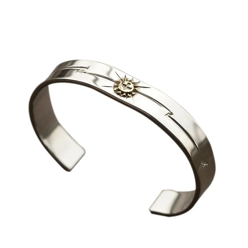 2022 New Design Retro Silver Bracelet Amazon Hot Selling Eagle Cuff Bracelet Men Women Fashion jewelry bracelet, Siler
2022 New Design Retro Silver Bracelet Amazon Hot Selling Eagle Cuff Bracelet Men Women Fashion jewelry bracelet, Siler