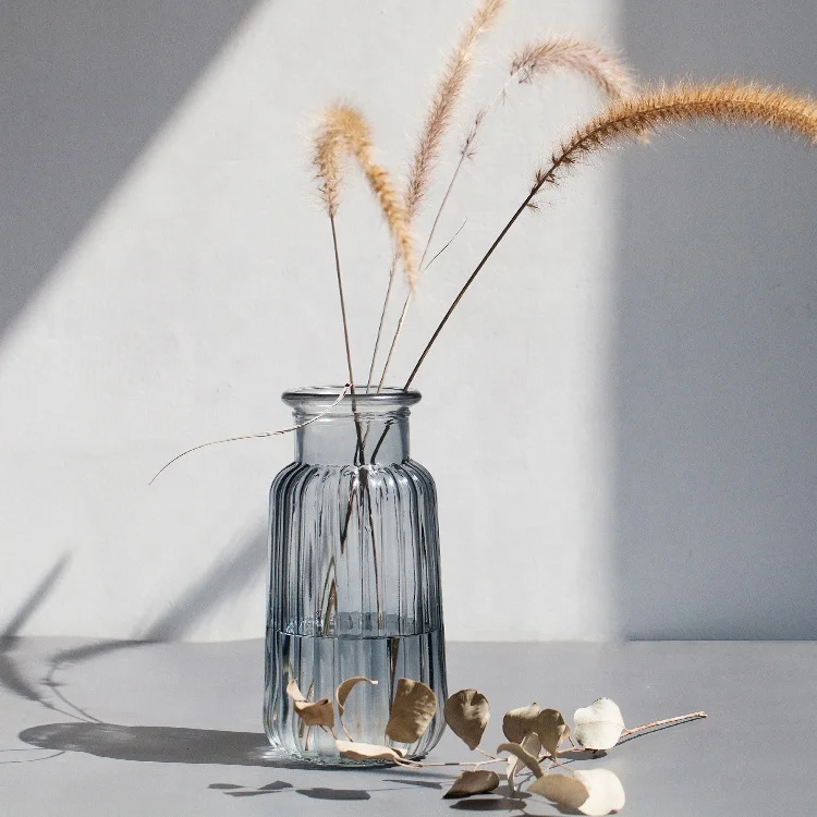 Nordic Glass 25 cm Vases Striped Home Amber Transparent Vase For Flowers Centerpieces With Narrow Neck, Amber/wine red/blue/gray/transparent
Nordic Glass 25 cm Vases Striped Home Amber Transparent Vase For Flowers Centerpieces With Narrow Neck, Amber/wine red/blue/gray/transparent