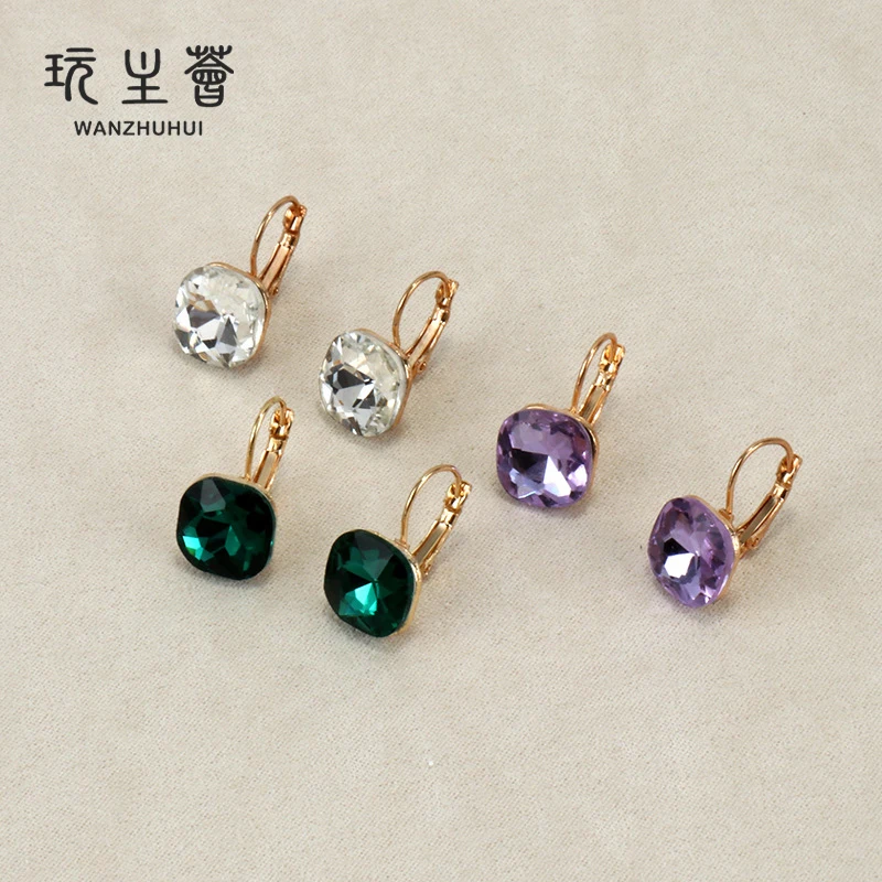 New design Simple and fashionable micro-set zircon metal stud earrings for women's
New design Simple and fashionable micro-set zircon metal stud earrings for women's