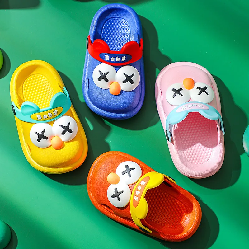 Children's Summer New Hole Shoes Boys' Summer Soft Bottom Antiskid Girls' Baotou Beach Slippers
Children's Summer New Hole Shoes Boys' Summer Soft Bottom Antiskid Girls' Baotou Beach Slippers