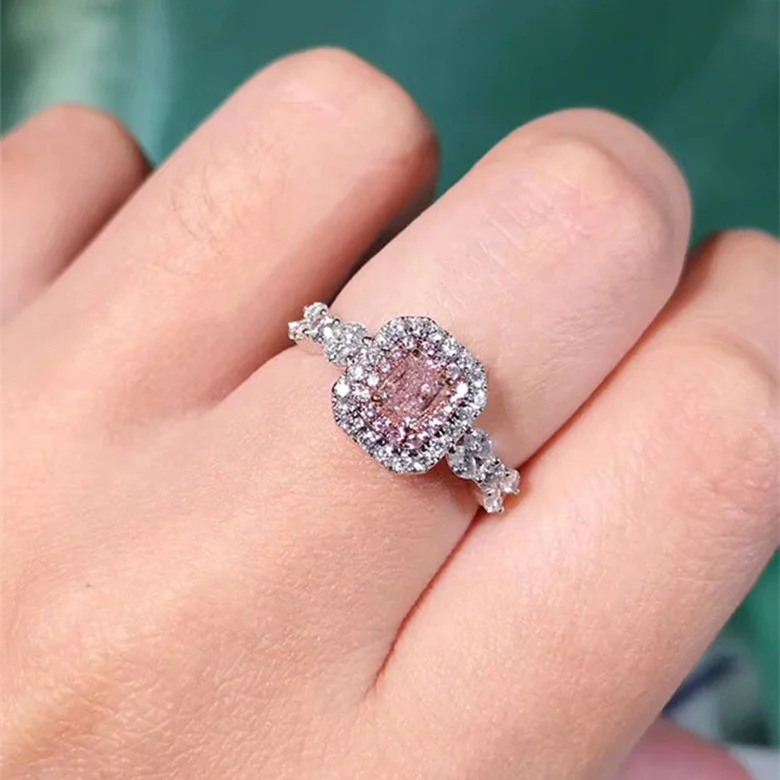 Luxury Female Crystal Pink square zircon Ring Vintage Wedding Band Promise Engagement Rings For Women Mother's Day Gift
Luxury Female Crystal Pink square zircon Ring Vintage Wedding Band Promise Engagement Rings For Women Mother's Day Gift