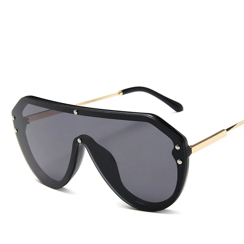factory wholesale luxury design rivet sun glasses shades unisex custom logo sunglasses women men
factory wholesale luxury design rivet sun glasses shades unisex custom logo sunglasses women men