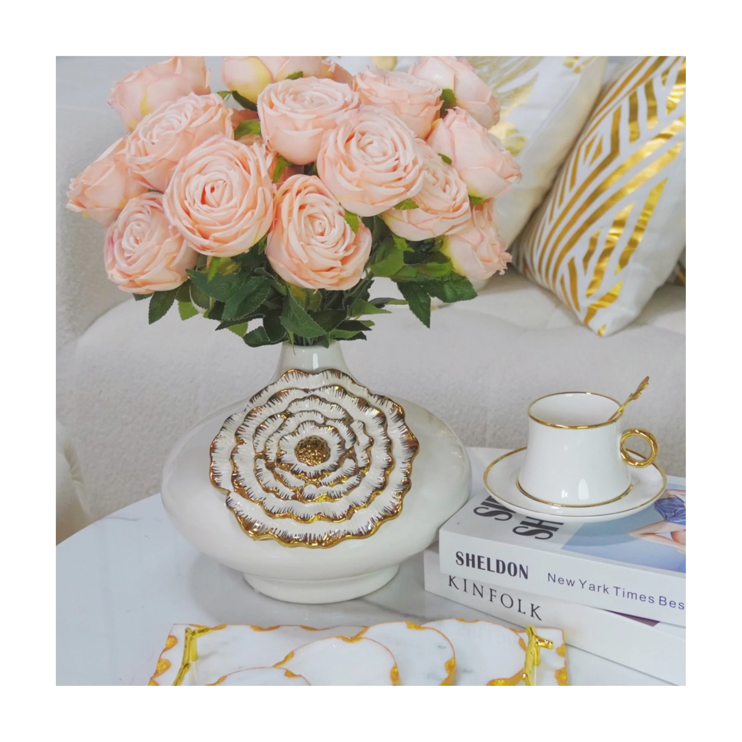 Factory Wholesale Ceramic Vase White Ceramic Vase With Big Golden Flowers Home Decoration Wedding Party Christmasas 
Factory Wholesale Ceramic Vase White Ceramic Vase With Big Golden Flowers Home Decoration Wedding Party Christmasas