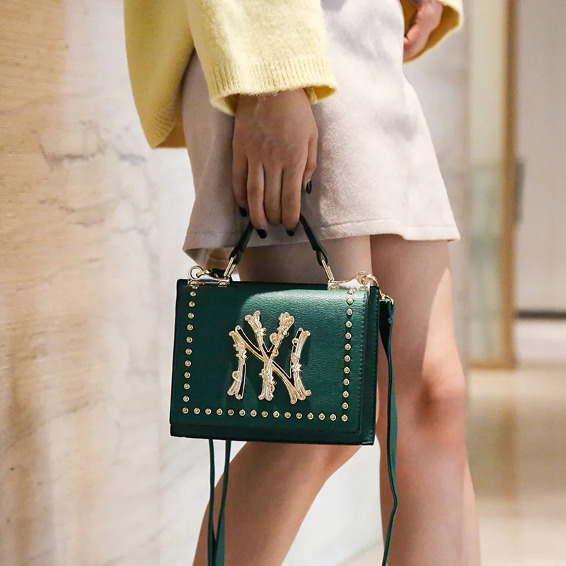 Wholesale new fashion designer womens handbags famous brands trendy purses and handbags luxury women hand bags
Wholesale new fashion designer womens handbags famous brands trendy purses and handbags luxury women hand bags