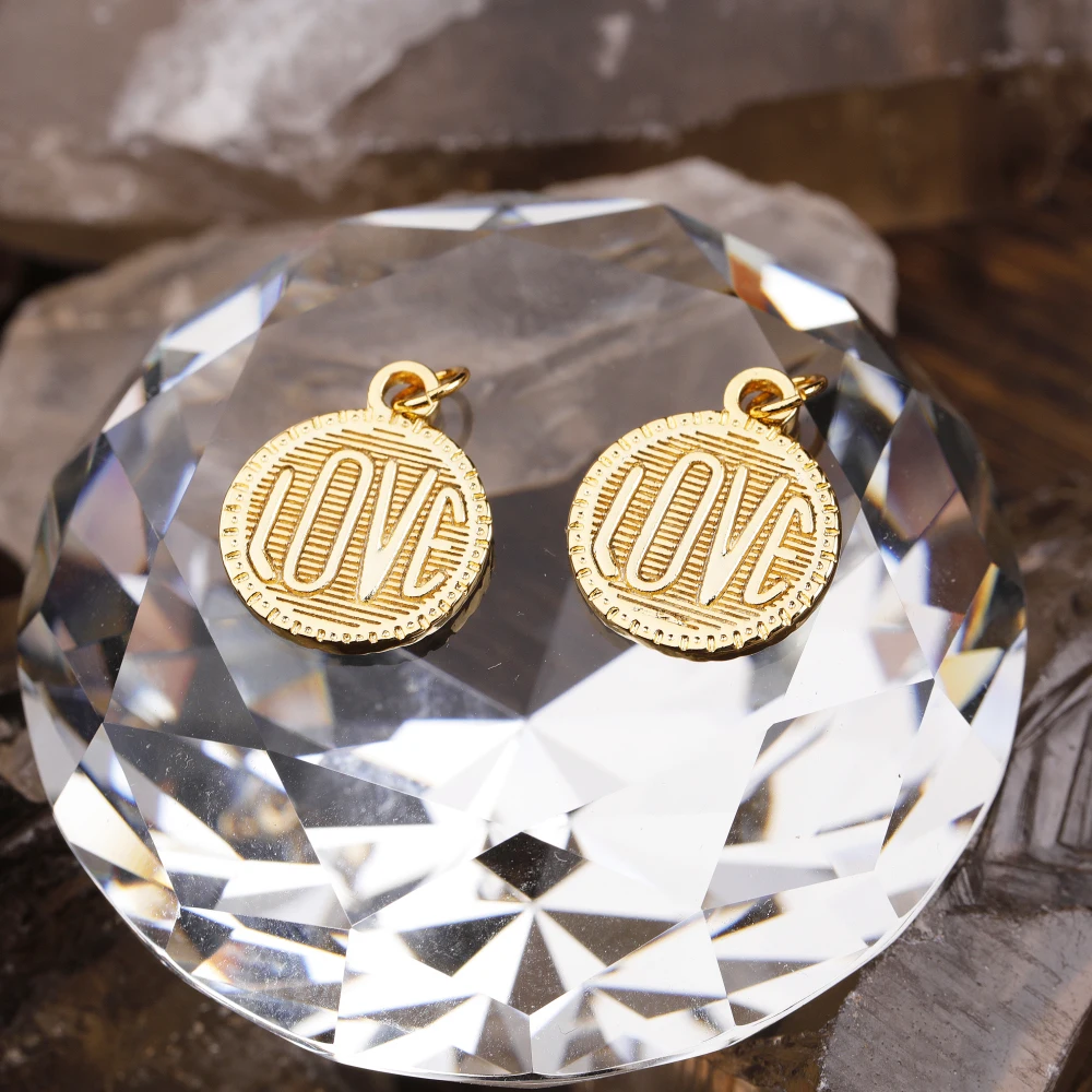 Wholesale Jewelry Making Accessory Gold Smiley Face Pendant Necklace Lovely Pendant With Charm Necklace, Bronze
Wholesale Jewelry Making Accessory Gold Smiley Face Pendant Necklace Lovely Pendant With Charm Necklace, Bronze
