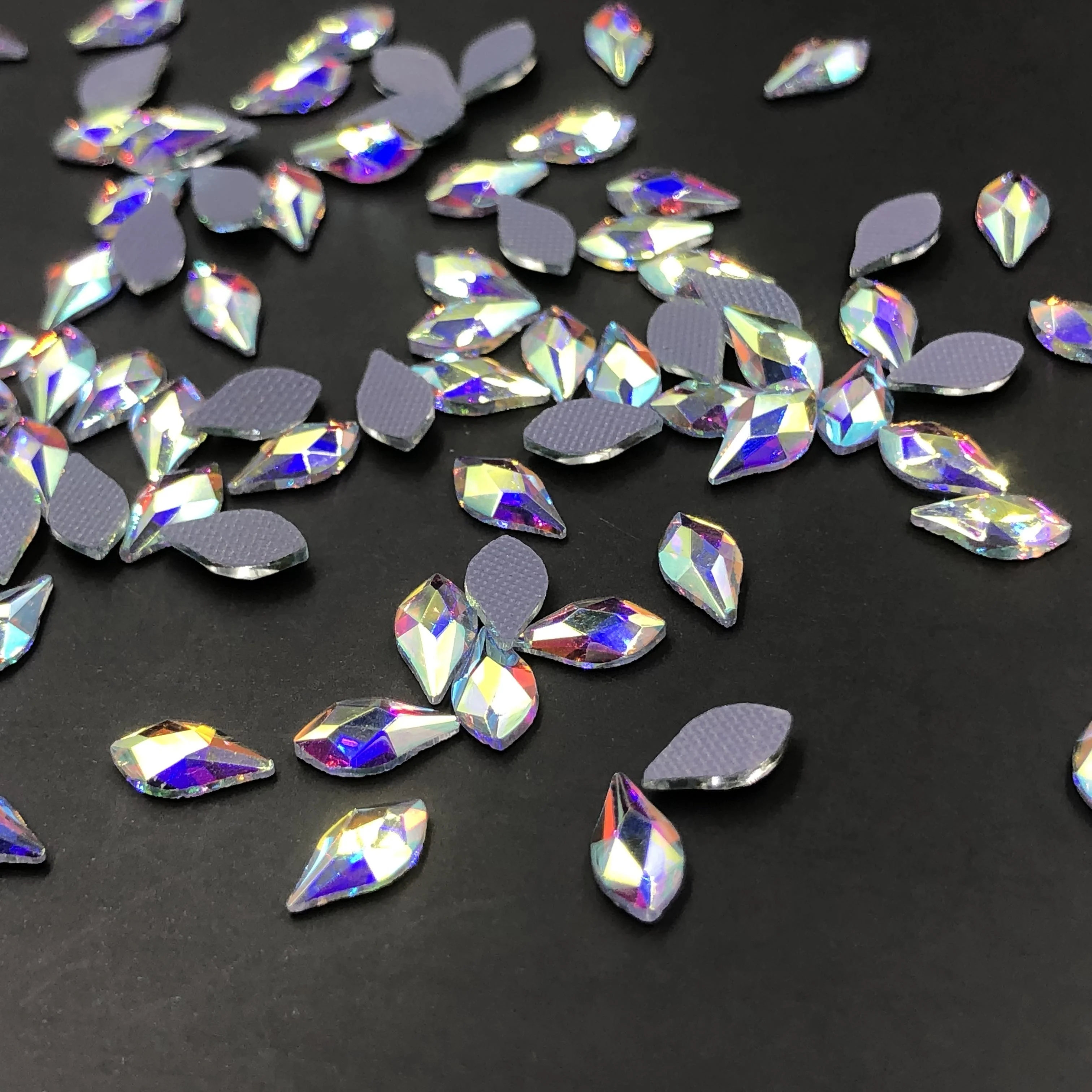 C&Y Supplier Tree Leaf Mermaid Shape Diamond Abnormity Loose Crystal With Glue Back Rhinestone
C&Y Supplier Tree Leaf Mermaid Shape Diamond Abnormity Loose Crystal With Glue Back Rhinestone