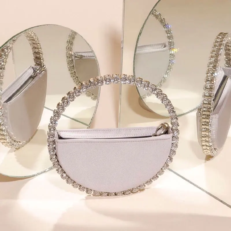 Fashion Heart-shaped And Round Women Handbags Wallet Rhinestone Lady Shoulder Diamond Purses
Fashion Heart-shaped And Round Women Handbags Wallet Rhinestone Lady Shoulder Diamond Purses