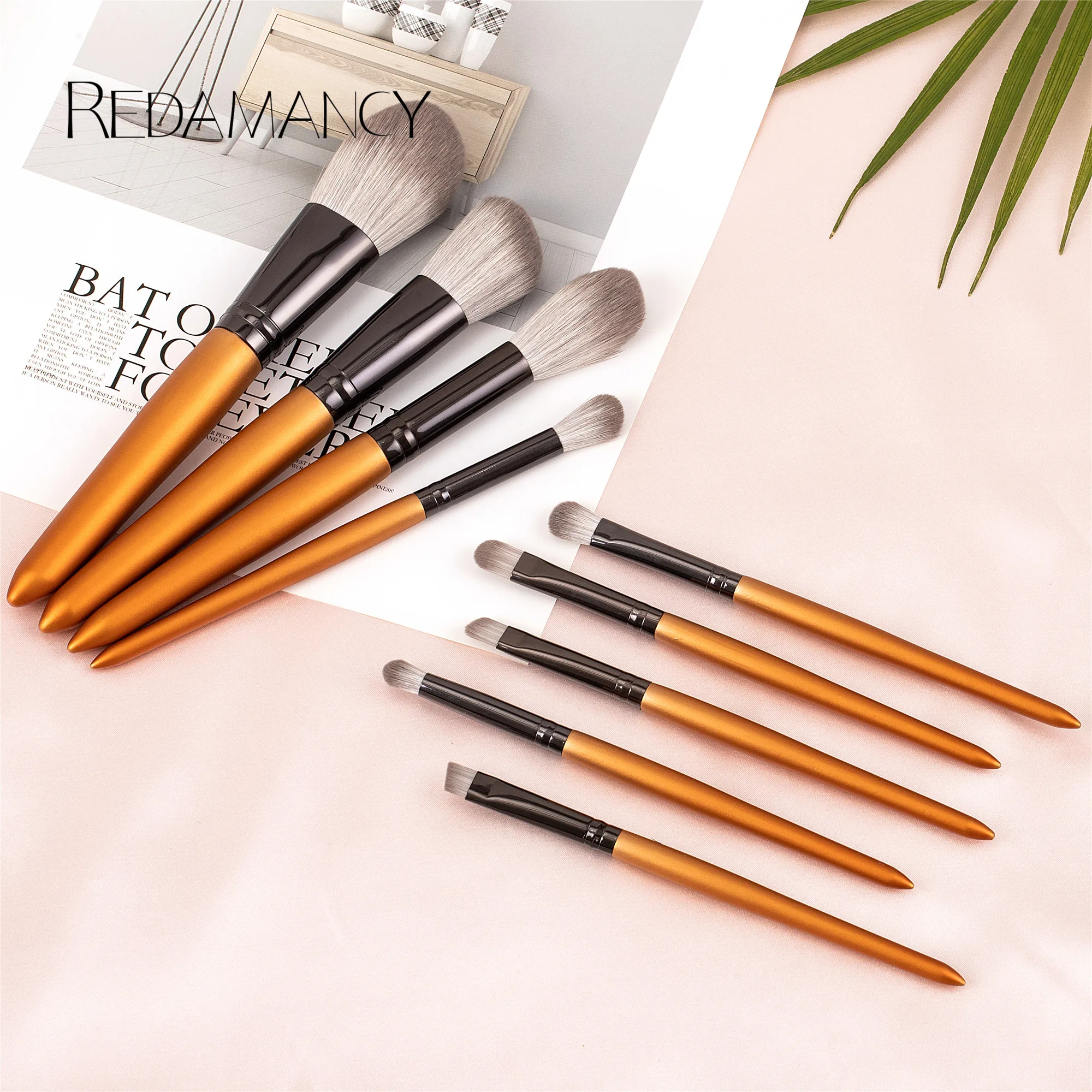 Instagram Hot Sale 9Pcs professional makeup brush 2022 makeup brush set cute makeup brushes, Customized color
Instagram Hot Sale 9Pcs professional makeup brush 2022 makeup brush set cute makeup brushes, Customized color