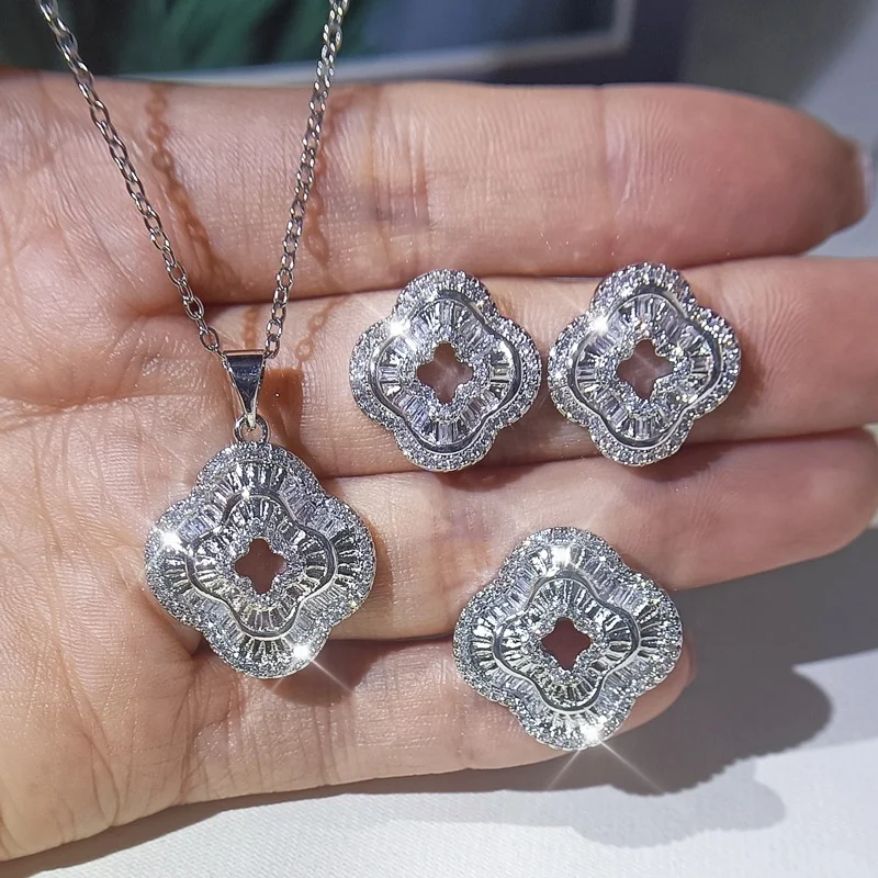 Simple Sweet Shiny Zircon geometry Square Necklace Earrings Ring Women Temperament Luxury Jewelry Gifts Three Sets, Customized color
Simple Sweet Shiny Zircon geometry Square Necklace Earrings Ring Women Temperament Luxury Jewelry Gifts Three Sets, Customized color