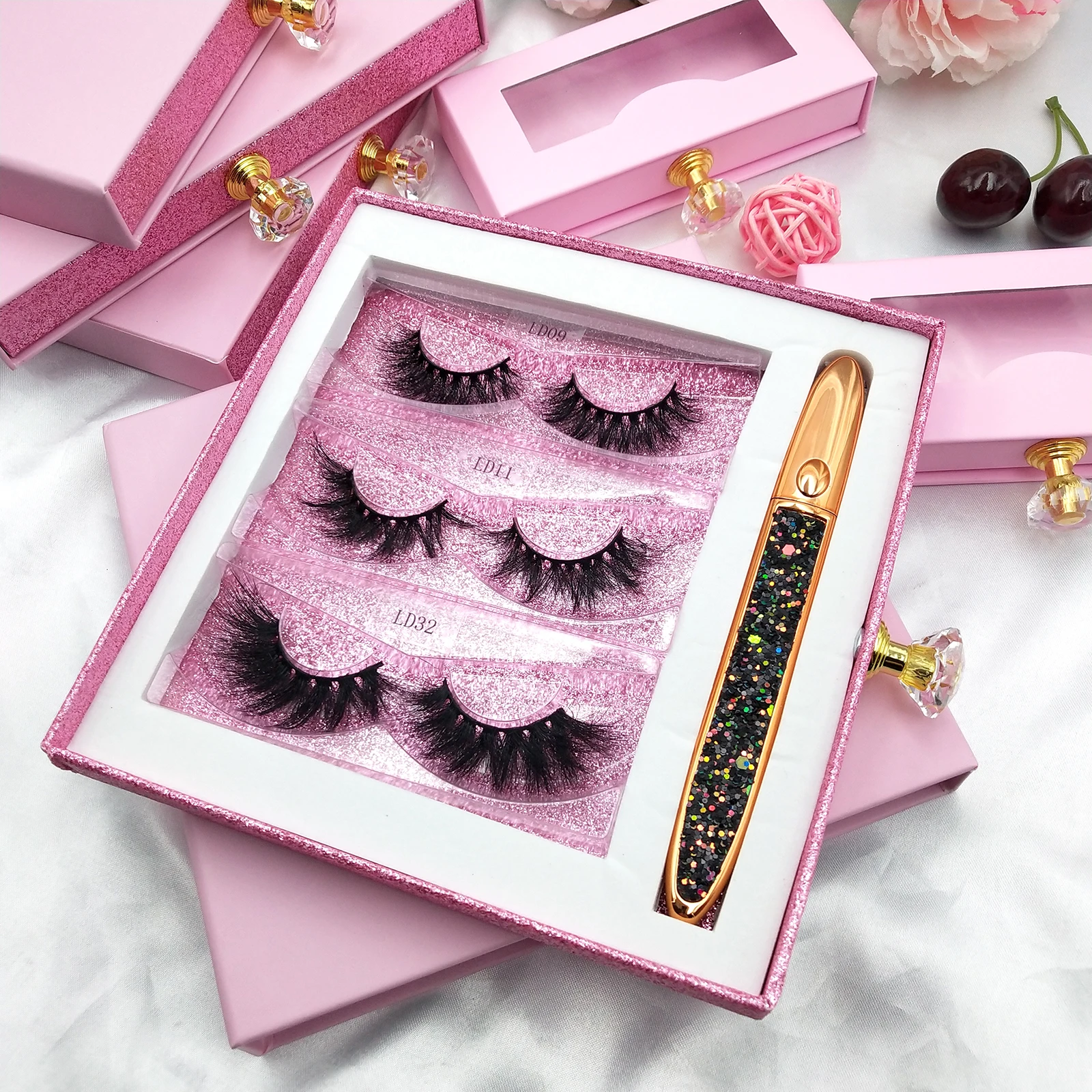 wholesale 3d mink eyelash extension vendor, fluffy 3d 20mm 25mm mink lashes and custom eyelash packaging box, Natural black mink lashes
wholesale 3d mink eyelash extension vendor, fluffy 3d 20mm 25mm mink lashes and custom eyelash packaging box, Natural black mink lashes
