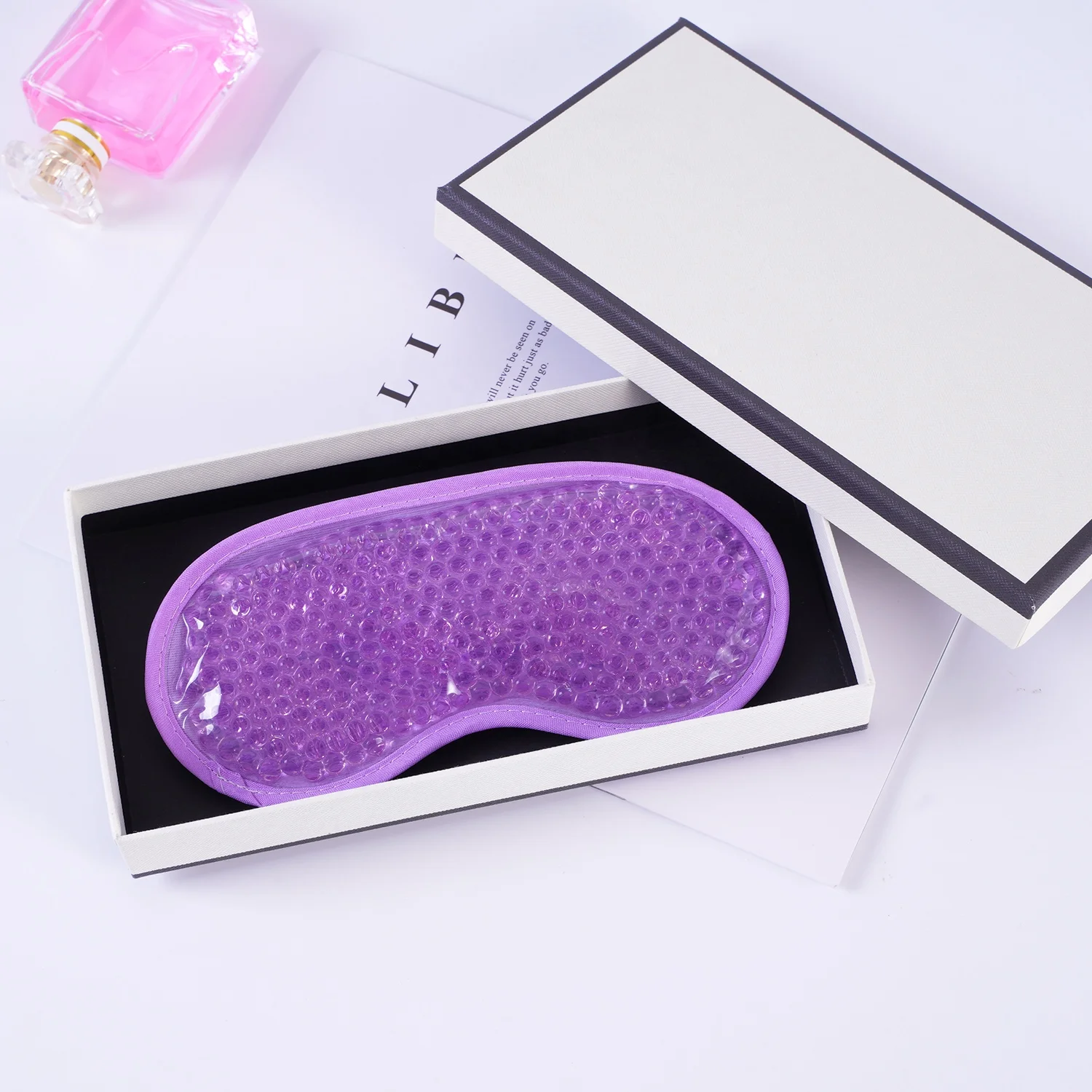 Wholesale gel eye mask Can provide heat pain relief Cooling Gel beads Eye Mask Reusable under Gel Eye Mask for Puffiness, Customized color
Wholesale gel eye mask Can provide heat pain relief Cooling Gel beads Eye Mask Reusable under Gel Eye Mask for Puffiness, Customized color