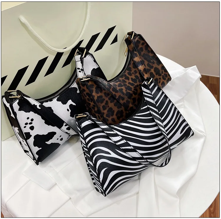 Storage Women's Big Zebra Handbags Cross Women's Bag Foreign Style Shoulder Shopping Bag 2021 New Summer Leopard Print Hand Bags
Storage Women's Big Zebra Handbags Cross Women's Bag Foreign Style Shoulder Shopping Bag 2021 New Summer Leopard Print Hand Bags
