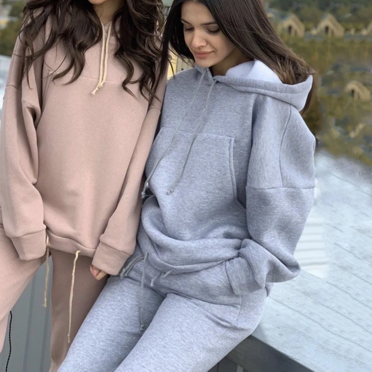 2020 Autumn winter Solid color Casual Tracksuit Women Sports 2 Pieces Set Sweatshirts Pullover Hoodie big pocket Loose warm suit, 4 colors
2020 Autumn winter Solid color Casual Tracksuit Women Sports 2 Pieces Set Sweatshirts Pullover Hoodie big pocket Loose warm suit, 4 colors