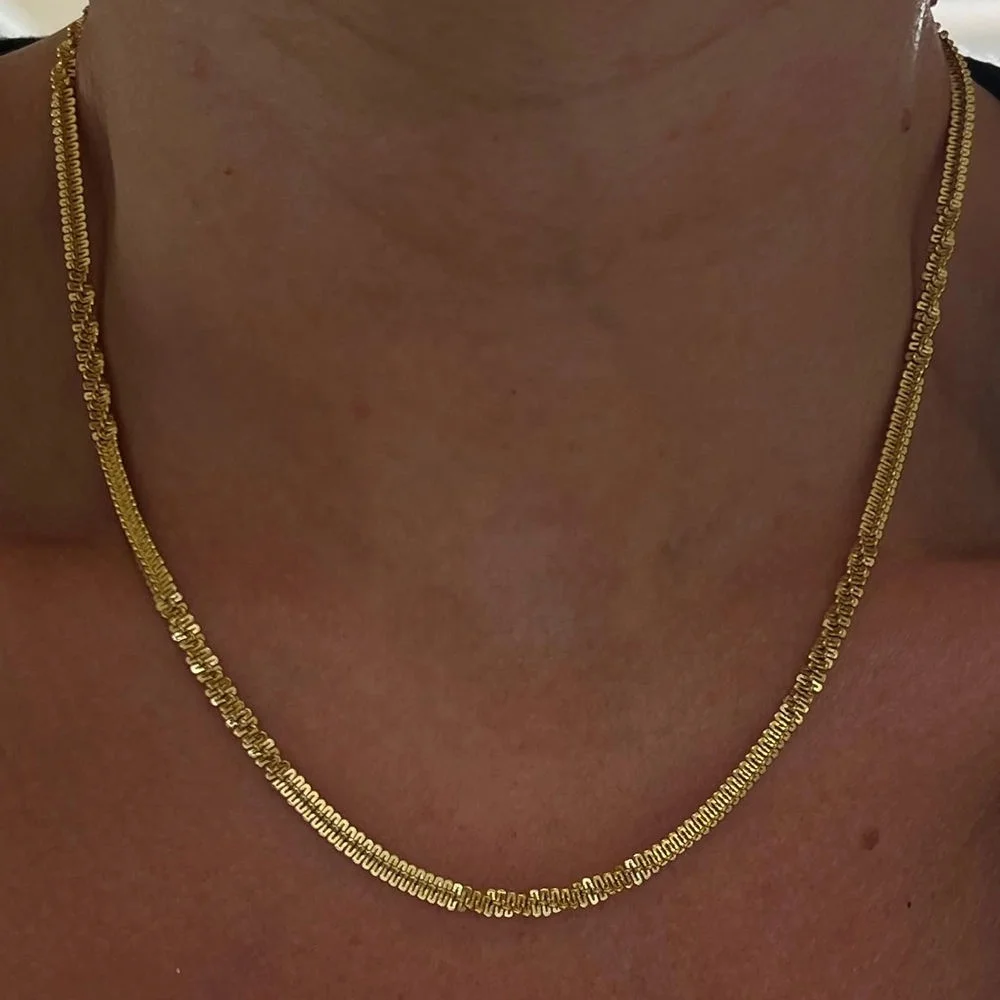 New Fashion Design Jewelry Sparkle Gold Plated Twist Rope Chain Necklaces Glitter Crystal Twisted Bling Chain Choker Necklace
New Fashion Design Jewelry Sparkle Gold Plated Twist Rope Chain Necklaces Glitter Crystal Twisted Bling Chain Choker Necklace